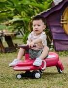 HAPE Masinuta pentru copii Wiggle and Giggle rosie