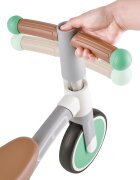 HAPE Tricicleta copii de echilibru cu 3 roti verde deschis cadru usor de aluminiu scaun reglabil roti fabricate din material spumant TPU moale si flexibil de la 18 luni