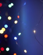 Ikonka Instalatie tip perdea cu fir din cupru cu telecomanda si 300 LED-uri Multicolore 3x3m