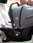 JOIE Scoica auto cu isofix integrat Sprint Signature Carbon conform ECE R129