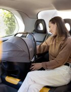 JOIE Scoica auto cu isofix integrat Sprint Signature Eclipse conform ECE R129