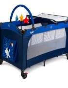 Juju Patut pentru copii Sleepy Baby Space Adventure pliabil roti cu blocare bara de jucarii salteluta de infasat geanta de transport usita laterala cu fermoar dimensiuni 125 L x 65 l x 78 cm