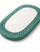 Kerstin Cearceaf cu banda elastica pentru landoucarucior si cosulet copii Premium Muslin Emerald realizat din muselina bumbac 100 dimensiune 80 x 38 cm
