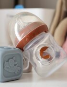 Kidnort Biberon anti-colici nivel de debit scazut 1 Blabaer Brown din PU durabil si rezistent capacitate 125 ml 0-3 luni