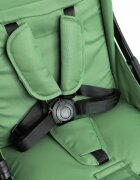Kidnort Carucior pentru copii Fjallrav Verde cu pliere ultracompacta suspensie integrala spatar si viziera reglabile pana la 22 kg accesorii incluse suport pentru pahar husa transport