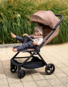 Kidnort Carucior pentru copii Snougle Beige autofold pliabil cu o singura mana ferestre de ventilatie pana la 22 kg cu suspensii accesorii practice incluse