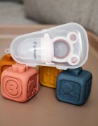 Kidnort Dispozitiv de hranire si jucarie de dentitie 2 in 1 Tannleke portabil sterilizabil fabricat din silicon medical + PU recomandat de la 4 luni pink