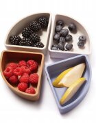 Kidnort Farfurie din silicon cu 4 compartimente detasabile Retter Mjolk Bej