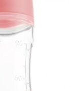 Kidnort Lingurita pentru copii din silicon cu rezervor gradat 90 ml si ventuza de prindere Retter Sommar Hjarta Pink