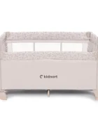 Kidnort Patut de calatorie multifunctional 3 in 1 Naste Warm Dune cu laterala culisanta si 2 niveluri de inaltime sistem atasare la patul parintilor cu saltea si geanta de transport dimensiune compacta Intrare laterala 9.3 kg
