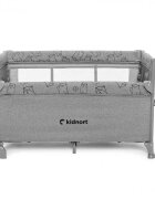 Kidnort Patut de calatorie pentru copii pliabil multifunctional 3 in 1 din material Oxford 300 cu geantuta de depozitare laterala culisanta roti cu frana accesorizat Stugan Light Grey
