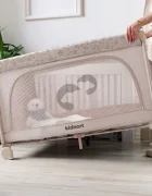 Kidnort Patut de calatorie pliabil pentru copii Grotta Warm Dune cu saltea plasa de ventilatie roti usa cu fermoar si geanta de transport 128 x 78.5 x 68 cm
