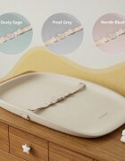 Kidnort Salteluta de infasat pentru bebelusi Laer Dusty Sage din spuma moale impermeabila moderna si ergonomica cu baza antiderapanta centura de siguranta reglabila si margini ridicate dimensiune 71.5 x 52 x 7.5 cm