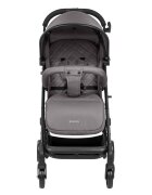 KikkaBoo Carucior sport Miley DarkGrey pana la 22kgPliere compacta cu sistem trollerCadru aluminiuSuspensiiBaldachin cu extensie protectie UPF50+Spatar reglabil cu pozitie de somnMaterial impermeabilHusa picioare