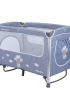 KikkaBoo Patut pliabil Dreamy Bear Grey cu doua nivele usita cu fermoar functie de balansare si accesorii incluse