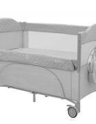 KikkaBoo Patut pliabil pentru copii Milky Way Grey cu 2 nivelelaterala culisanta pe 3 nivelepliere compactausa cu fermoarroti cu franecurea de fixare patsaltea pliabilagentuta organizator si geanta transport incluse