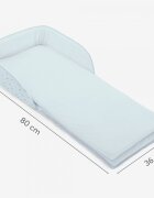 KikkaBoo Patut portabil pentru bebelusi si rucsac 2in1 Memory Blue Dots multifunctionalbaza din spuma densa cu husa din bumbacprevazut cu fermoar si bretele reglabilepotrivit pentru calatorii