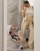 KINDERKRAFT Baloansoar electric pentru copii Tulsy Beige cu telecomanda reglare spatar plasa de tantari jucarii functii Bluetooth si USB