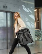 KINDERKRAFT Carucior pentru copii Nebo Platinum Grey cadru din aluminiu compact compatibil avion greutate admisa 22 kg include geanta de transport si curea de umar