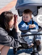 KINDERKRAFT Tricicleta pentru copii Freeway 2 Grey scaun rotativ 360 funtie freewheel husa Air Comfort bara de protectie suport picioare greutate admisa 25 kg