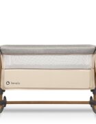 Lionelo Patut co-sleeper Leonie Beige Sand cu sistem de leganare setare unghiulara reglabil pe inaltime conform cu standardele europeane de securitate EN1130 si EN16890
