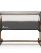 Lionelo Patut co-sleeper Leonie Grey Sand cu sistem de leganare setare unghiulara reglabil pe inaltime conform cu standardele europeane de securitate EN1130 si EN16890
