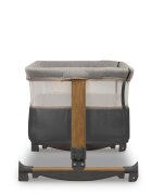 Lionelo Patut co-sleeper Leonie Grey Sand cu sistem de leganare setare unghiulara reglabil pe inaltime conform cu standardele europeane de securitate EN1130 si EN16890