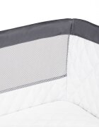 Lionelo Patut co-sleeper Theo Dark Grey 2 in 1 cu setare unghiulara reglabil pe inaltime laterala culisanta standard European EN 1130