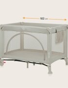 Lionelo Patut pliabil Laura 102 x 74 cm Cu doua nivele Functie de tarc Cu roti Include salteluta si geanta de transport Pereti din plasa Deschidere laterala Pana la 15 kg 0 luni + Bej