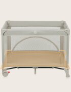 Lionelo Patut pliabil Laura 102 x 74 cm Cu doua nivele Functie de tarc Cu roti Include salteluta si geanta de transport Pereti din plasa Deschidere laterala Pana la 15 kg 0 luni + Bej