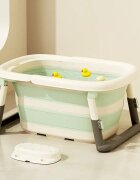 Little Mom Cadita 3 in 1 pentru copii AquaPlay Green pliabila echipata cu masuta de joaca detasabila dus functional si dop evacuare apa picioruse reglabile in inaltime dimensiune 78.5 x 51.5 x 38 cm