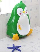 Little Mom Pisoar pentru baieti Cute Penguin Green sigur si rezistent cu montare versatila prin ventuze de perete sau agatare dimensiune 26 x 37cm