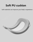 Little Mom Reductor Wc copii pliabil White multifunctional in structura triunghiulara cu colac moale PU inaltime ajustabila prevazut cu manere protectie antistropire antiaderent potrivit si toaletelor patrate