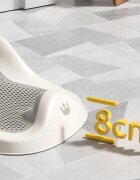 Little Mom Suport anatomic bebelusi Royal Grey pliabil pentru cadita copii prevazut cu tetiera confortabila suprafata texturata si gaurele mici de scurgere apa dimensiune 54.3 x 30.3 x 17.6 cm