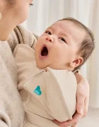 Love to Dream Sac de dormit pentru infasat Swaddle Up Oatmeal M 6-8.5 kg 1 Tog