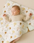 Magic kids Paturica handmade matlasata din bumbac premium cu fata dubla Giraffe Head in Clouds 135x100 cm