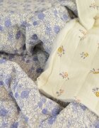 Magic kids Paturica handmade matlasata din muselina premium cu fata dubla Zomea Ecru Blue 135x100 cm