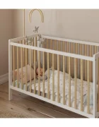 Magic kids Patut 2 in 1 Lumi alb-natur din Lemn cu somiera reglabila trepte detasabile si bariera transformare 120 x 60 cm