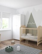 Magic kids Patut din lemn pentru copii Tymon natur 120 x 60 cm design modern cu somiera reglabila si 3 bare laterale detasabile 0-4 ani