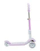 MAKANI Trotineta 3in1 BonBon Candy LilacRoti frontale cu lumini LEDFrana pe roata spateManer reglabil pe 3 nivele de inaltimeScaun reglabilPlacuta antiderapantaManere ergonomiceCosulet frontal inclus