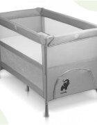 MalPlay Patut de calatorie pentru copii cu doua nivele laterala culisanta salteluta plasa de ventilatie roti usa cu fermoar si geanta de transport inclusa dimensiune 60 x 120 cm Gri