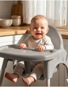 MalPlay Scaun de masa pentru bebelusi Keri Grey 2 in 1 prevazut cu tavita dubla detasabila centuri de siguranta suport reglabil pentru picioare