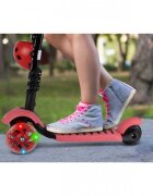 MalPlay Trotineta 3 in 1 pentru copii cu roti luminoase led ghidon si scaunel ajustabile frana pe roata din spate si cosulet in forma de buburuza pink ladybug