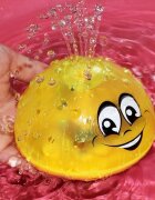 Matadi Jucarie de baie Fantana arteziana cu luminite 10 cm Yellow