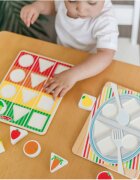 MELISSA&DOUG Carucior premergator din lemn cu set de jucarii educative