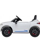MERCEDES-BENZ Masinuta electrica pentru copii Mercedes Benz AMG EQA alb 70W cu telecomanda sunete suspensii lumini scaun piele si roti din spuma Eva