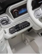 MERCEDES-BENZ Masinuta electrica pentru copii Mercedes Benz EQG White 110w cu echipare premiumacumulator 12V9Ahroti evascaun piele perforatatelecomanda 2.4Gdeschidere usilumini ledbaterie detasabilaoglinzi retrovizoare cu lumini
