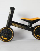 Mesuca Tricicleta Ride-On Lamborghini fara pedale roti din cauciuc Eva cadru din aluminiu sa reglabila pe inaltime 27-29 cm ghidon reglabil inaltime 40-43 cm recomandata copiilor cu inaltime de la 78 la 110 cm