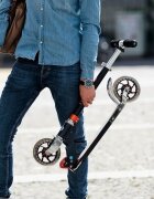MICRO Trotineta Speed Aztec Black rapida compacta usoara cadru din aluminiu ghidon pliabil si ajustabil greutate suportata 100 kg