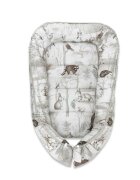 MimiNu Cosulet bebelus Baby Cocoon 75x55 cm din bumbac Design Woodland